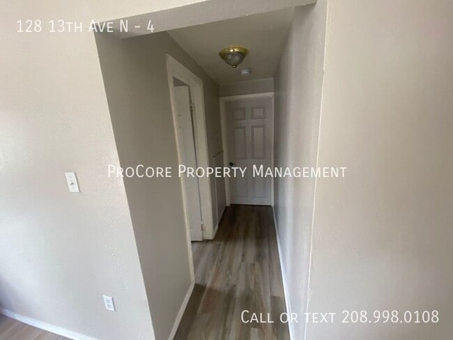 Building Photo - 128 13th Ave N