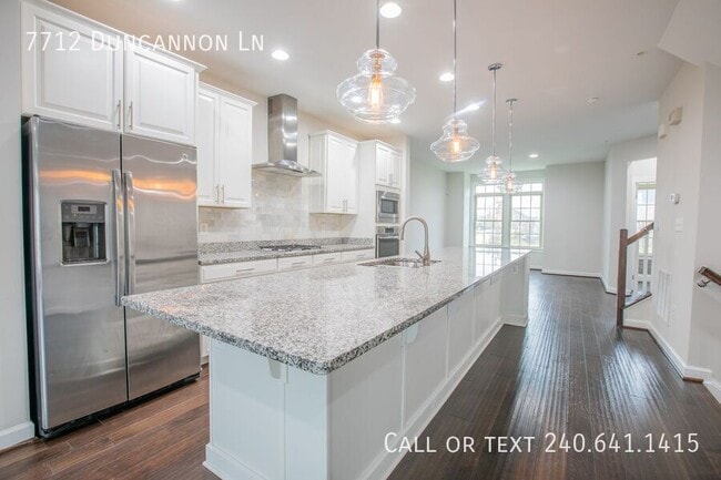 Building Photo - 7712 Duncannon Ln