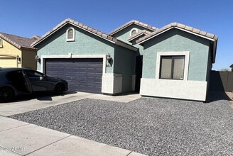 Building Photo - 6614 S 10th Dr