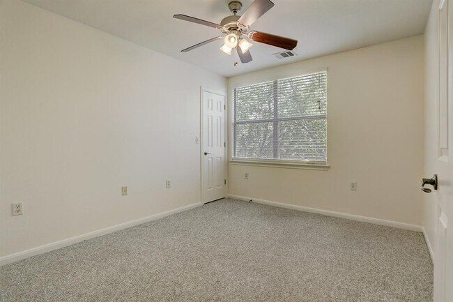 Building Photo - 308 Blackson Ave