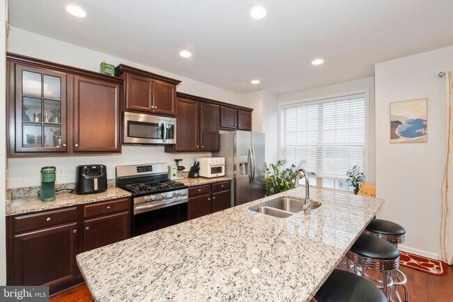Building Photo - 9519 Smithview Pl