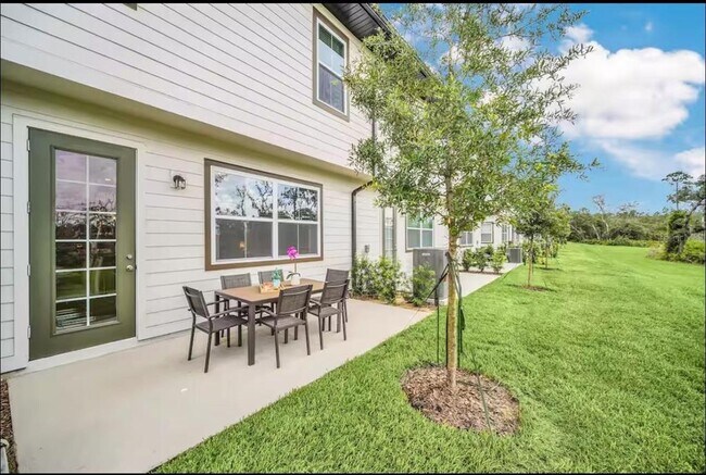 Building Photo - 816 Longboat Dr