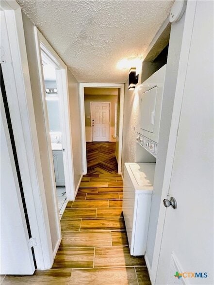 Building Photo - 1901 N 10th St