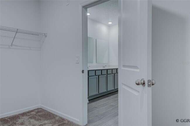 Building Photo - 1490 Brentwood Dr