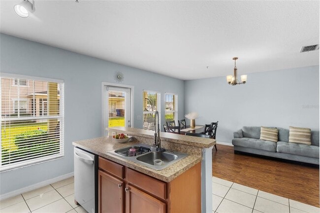 Building Photo - 2075 Cypress Bay Blvd