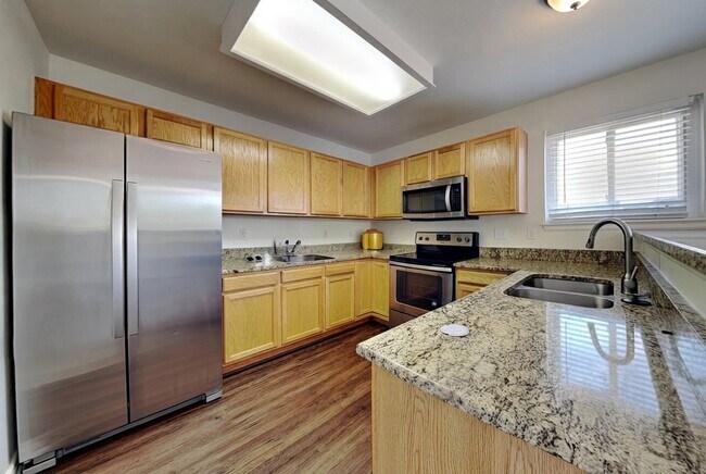 Building Photo - 21062 E Mansfield Pl