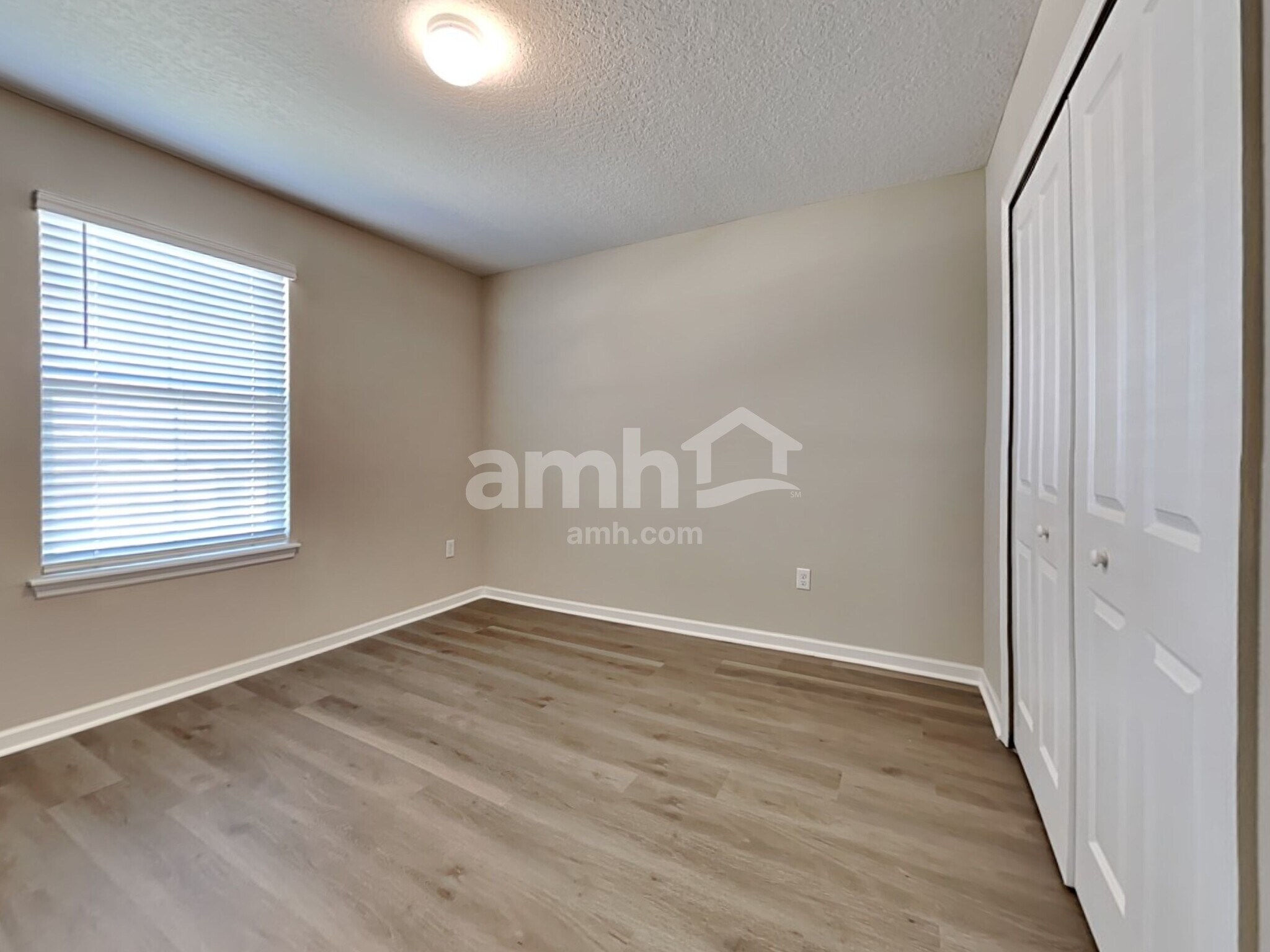 Building Photo - 64 Spruce Point