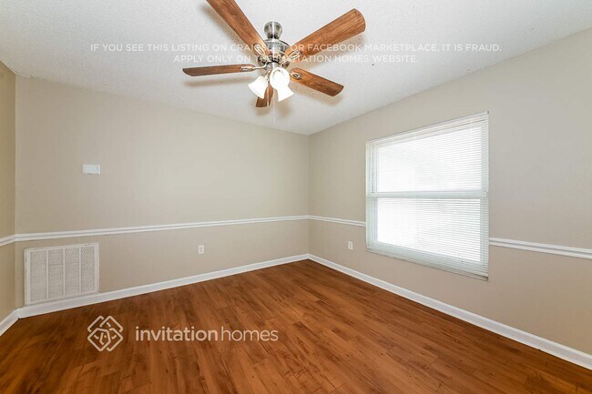 Building Photo - 7325 Claries Dr