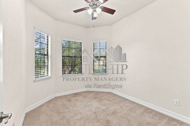 Building Photo - 10449 Henbury St