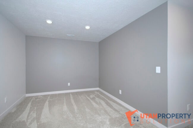 Building Photo - 6069 W Olivine River Ln