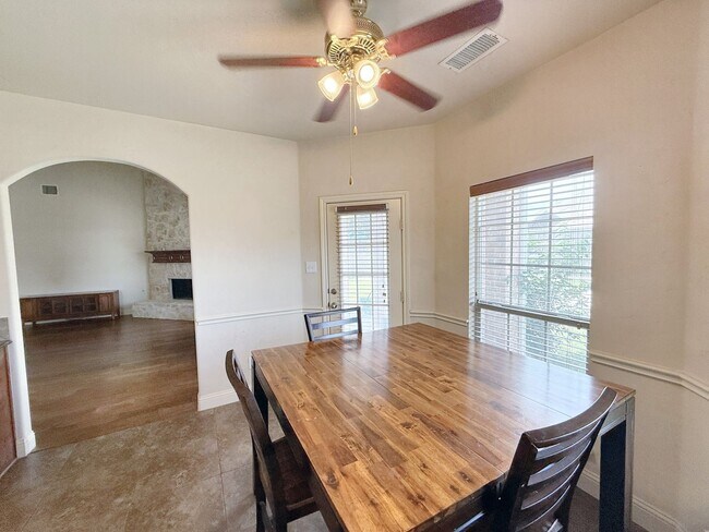 Building Photo - Hidden Gem in Plano’s Trails of Glenwood