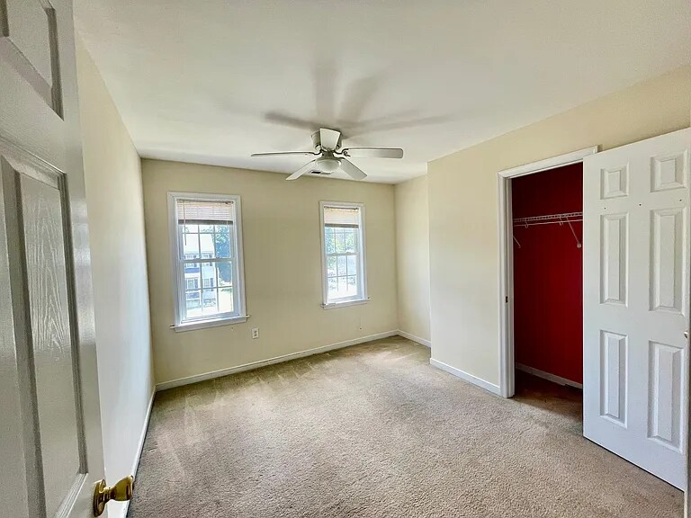 Building Photo - 3730 Carrie Ridge Ct