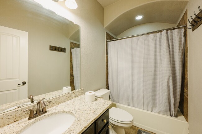 Building Photo - 3906 Oporto St