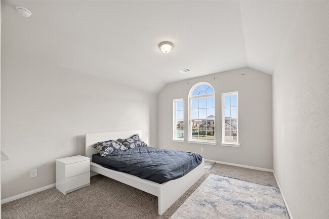 Building Photo - 3723 Lake Varano Cir