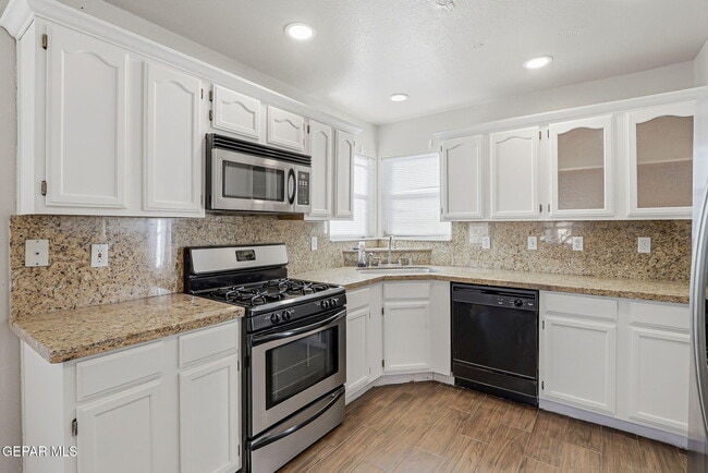 Building Photo - 12608 Gilded Sun Dr