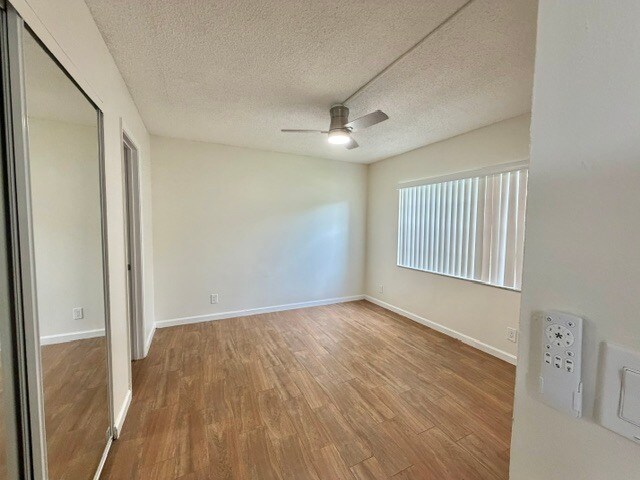 Master Bedroom - 819 Twin Lakes Dr