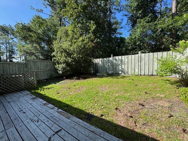 Building Photo - Townhome in Ashton Place