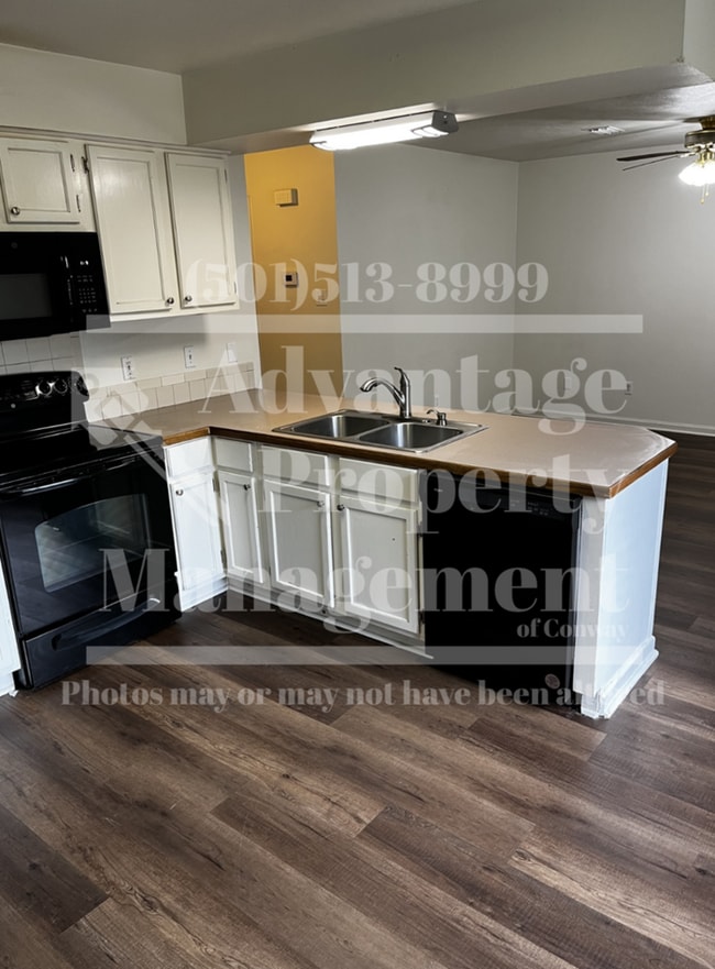 Building Photo - 25 Sagewood