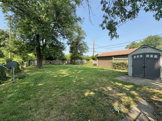 Building Photo - 14449 Myrand St