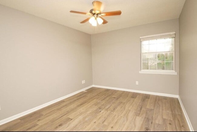 Building Photo - 315 Sudduth Cir NE