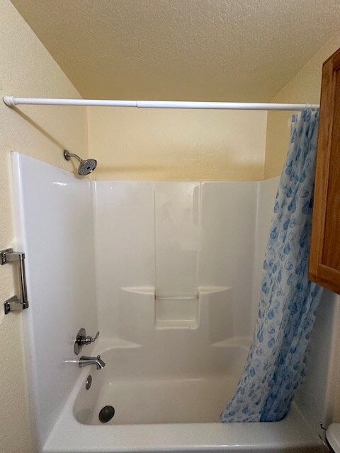 Building Photo - 917 Periwinkle Dr