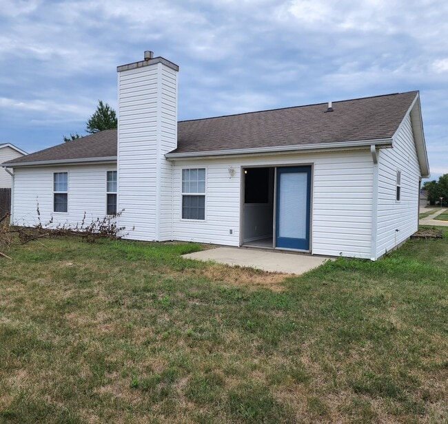 Building Photo - Three Bedroom Two Bath Home in Deerfield Farms Dayton, Indiana