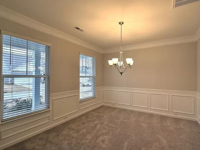 Building Photo - 515 Daisy Hill Ln