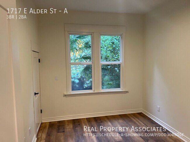 Building Photo - 1717 E Alder St