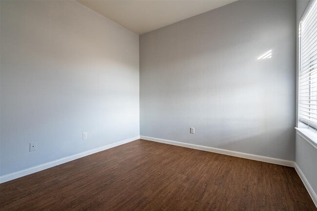 Building Photo - 311 Rawhide Loop