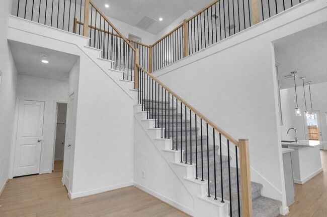 Building Photo - 22103 Strathfield Cir