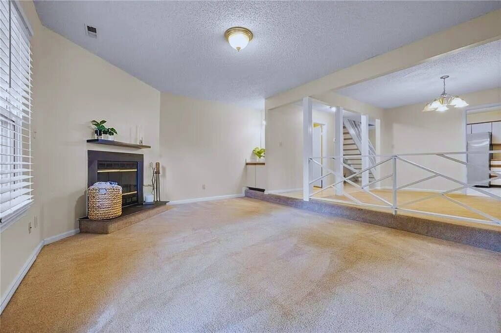 Building Photo - 2303 Merl Cir