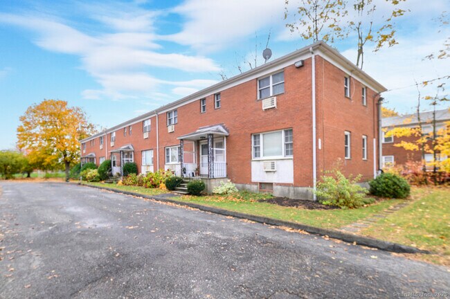 Primary Photo - 922 Shippan Ave