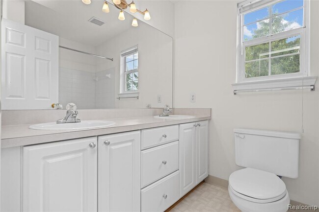 Building Photo - 47258 Scarlet Dr N