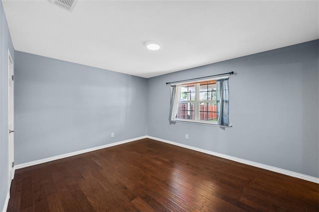 Building Photo - 301 W Grenoble Dr