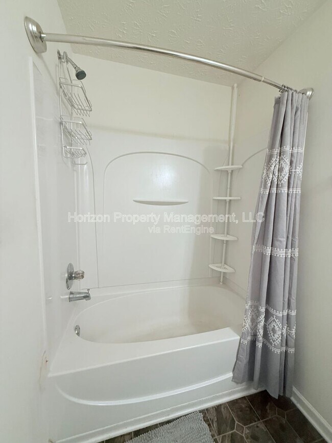 Building Photo - 5705 Mountain Top Pl