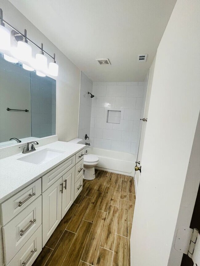 Building Photo - Greenpointe13403 Greenpoint Drive Orlando, FL 32824