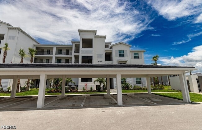 Building Photo - 15405 Grn Acrs Ave