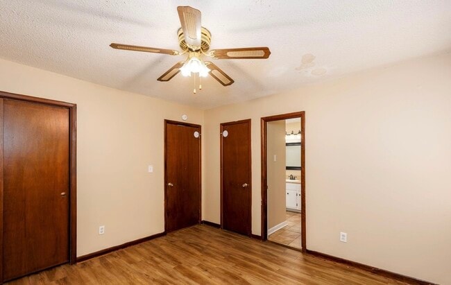 Building Photo - 2517 Wright Cir