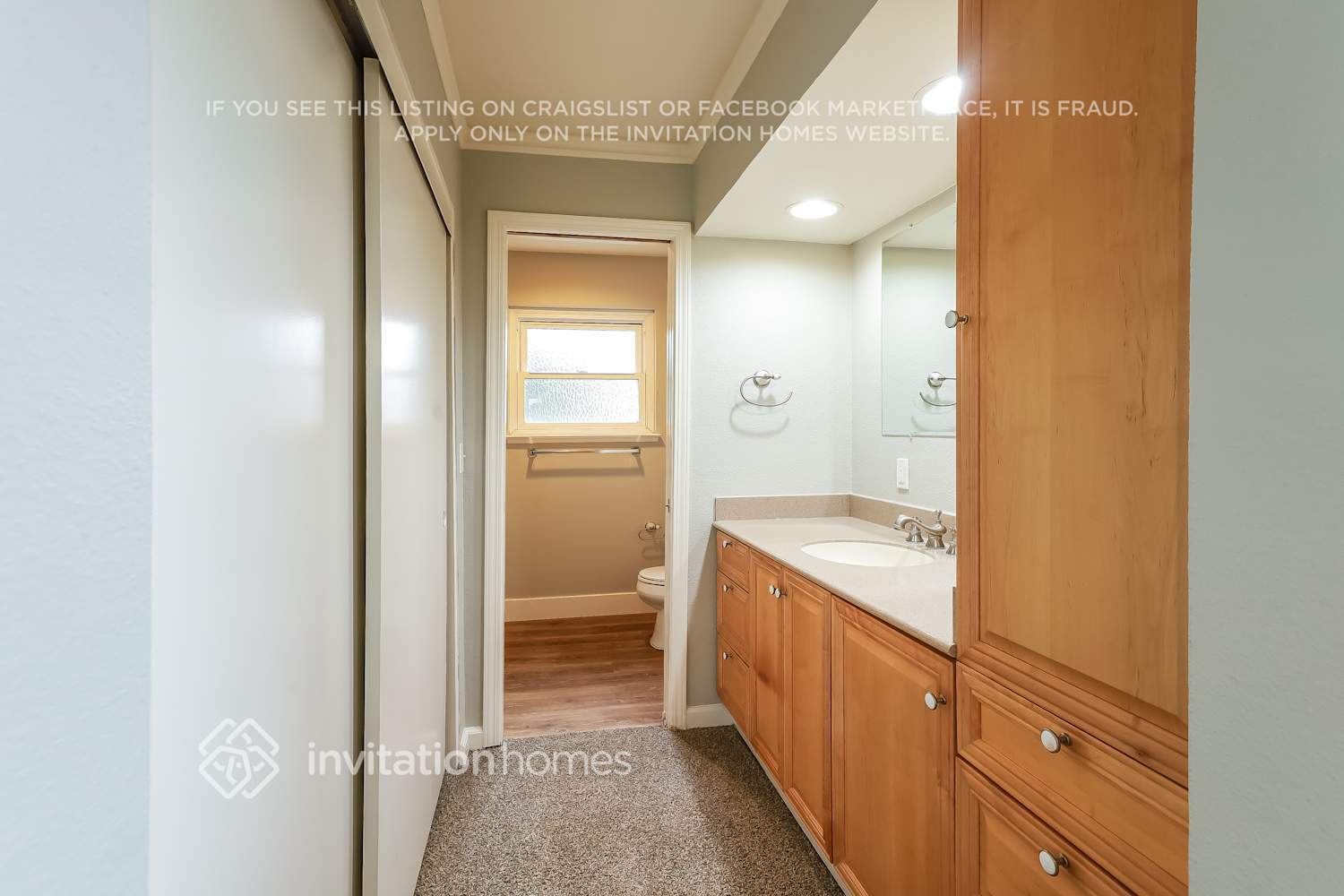 Building Photo - 160 Lakehurst Dr