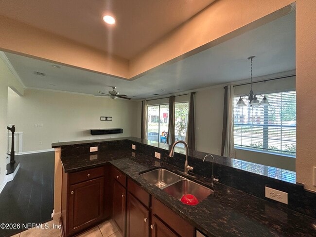 Building Photo - 4233 Clybourne Ln