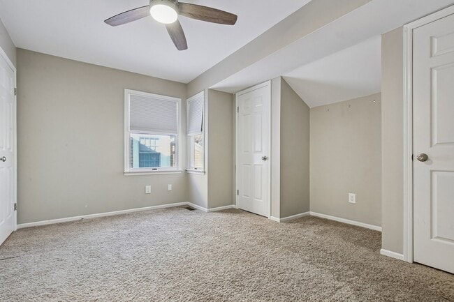 Building Photo - 13 Eton Ct