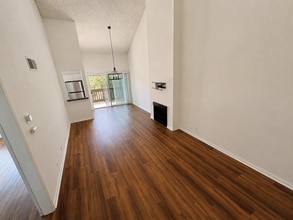 Building Photo - 6306 Summertime Ln