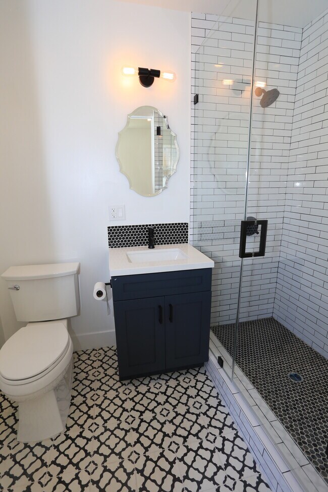 Building Photo - 3835 Hollypark Pl