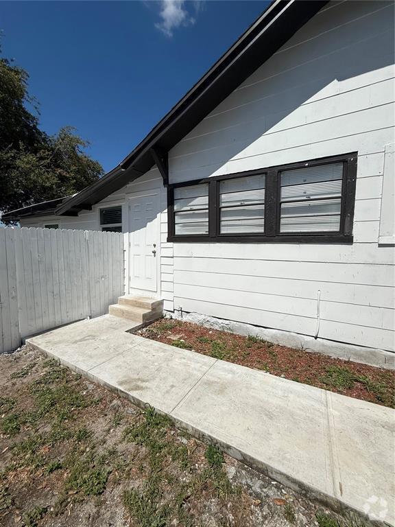 Building Photo - 3124 W Ivy St