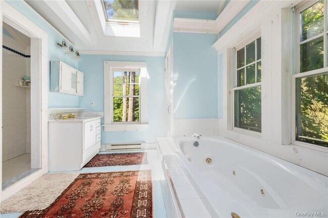 Building Photo - 31 Kittredge Dr