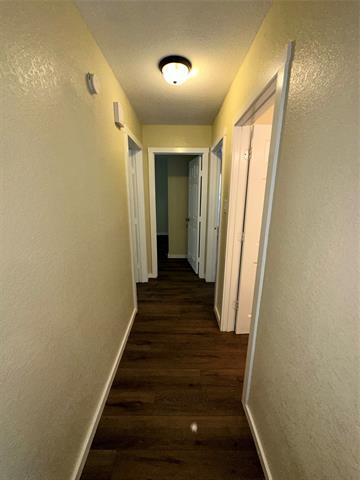 Building Photo - 6620 Moss Ln