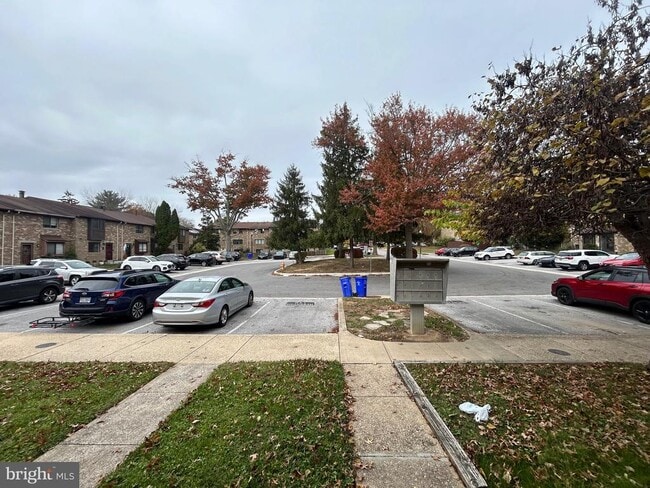 Building Photo - 7051 Knighthood Ln