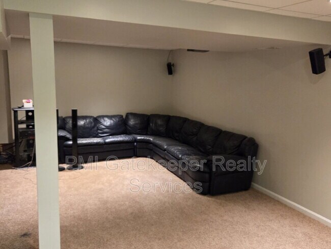 Building Photo - 9834 Chimney Sweep Ln