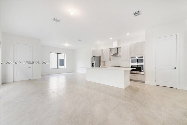 Building Photo - 4408 NW 80th Ave