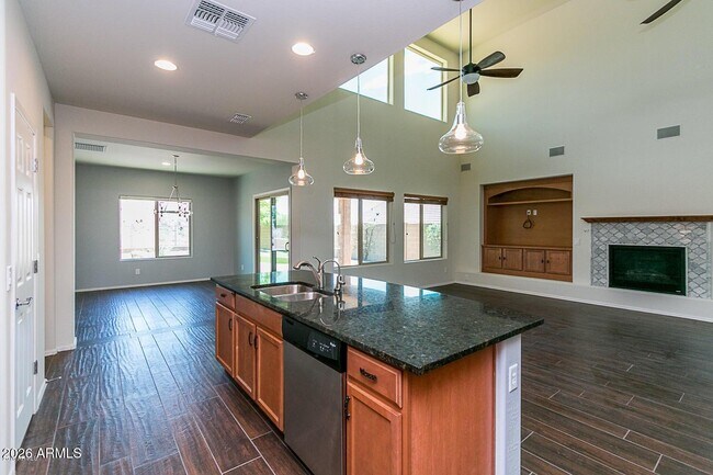 Building Photo - 26833 N 14th Ln